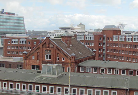 Sie sucht ihn halle westfalen photo 8
