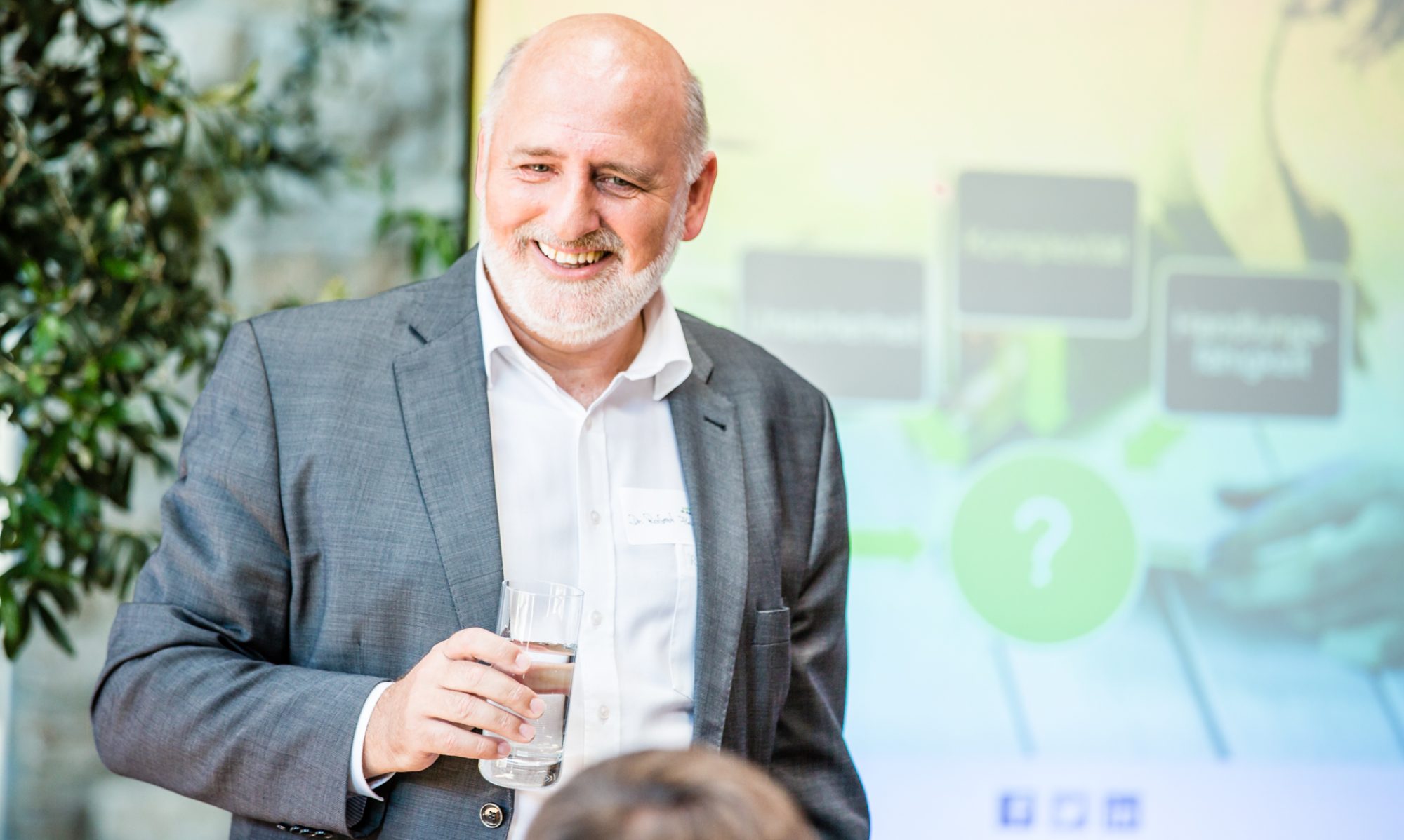 Agile Onion Von Tools zu Mindset Dr. Robert Freund